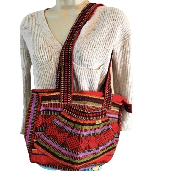 Hand Crafted bag multicolored tote style Pinzon Artesanias Handmade embroidery - Picture 4 of 17